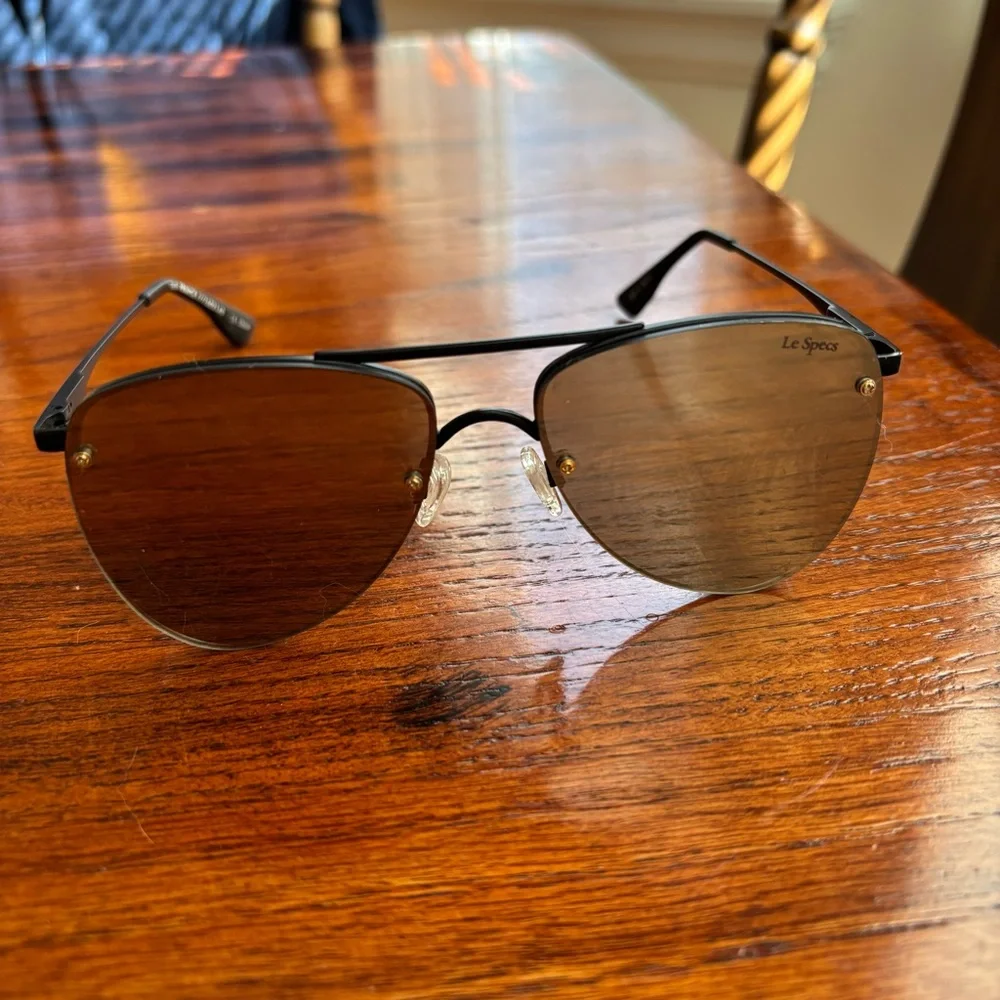 Le Specs the Prince Aviator Sunglasses - Picture 4 of 6